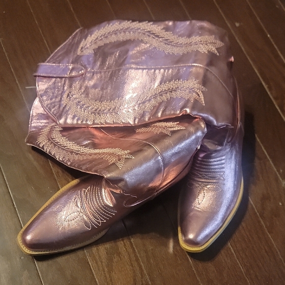Source Unknown Shoes - Source Unknown Shiny Pink Heeled Boots